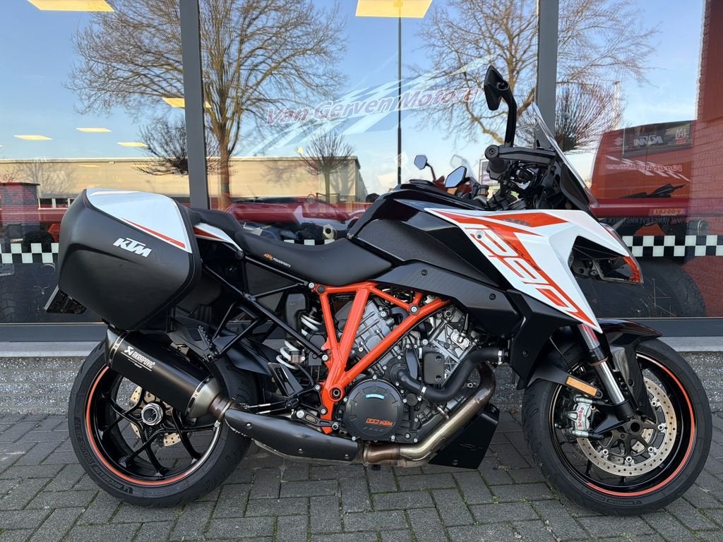 KTM 1290 SUPER DUKE GT 2021, Sport, Gebruikt, Bedrijf