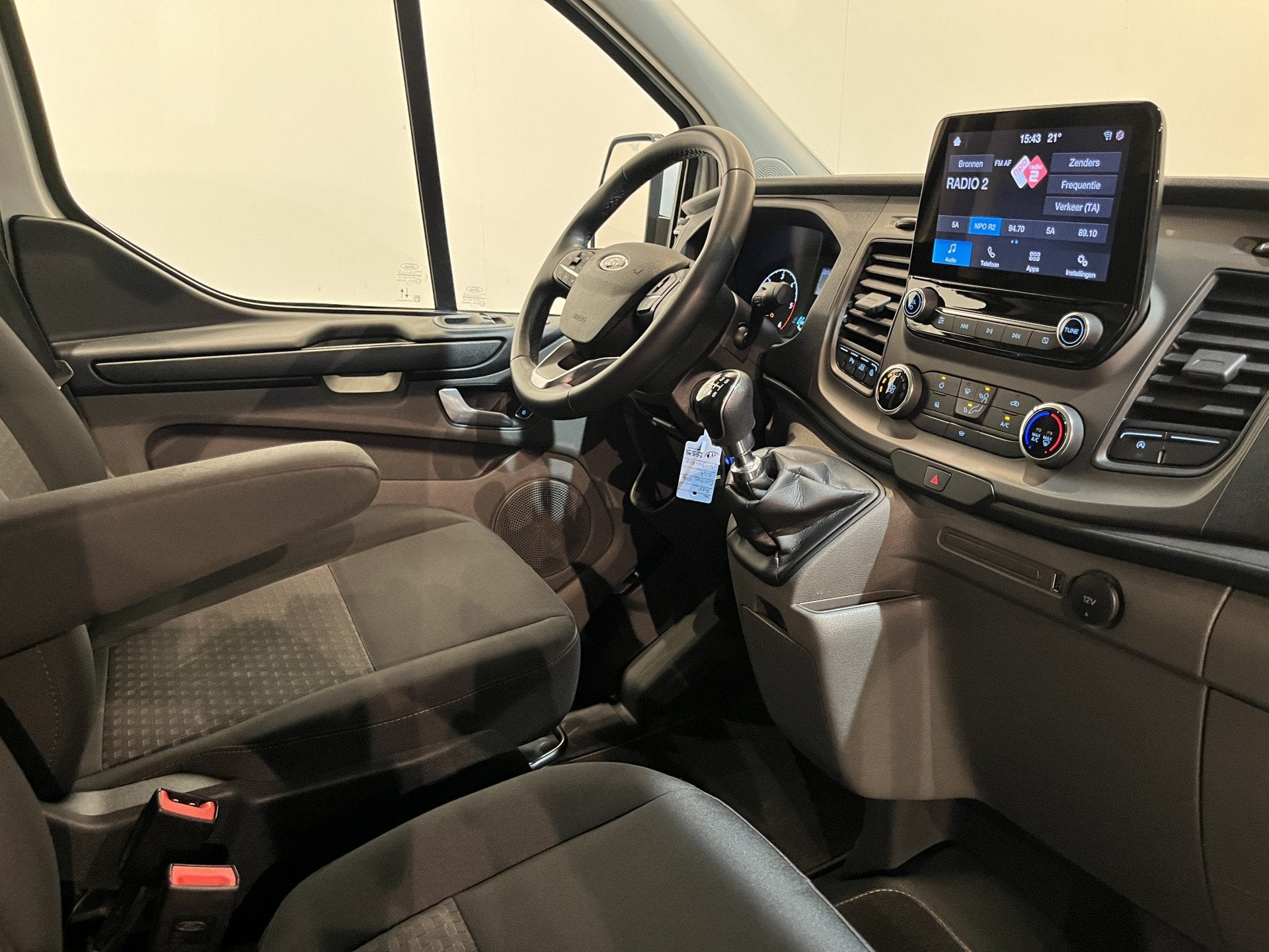Ford Transit Custom 280 2.0 TDCI L1H1 Trend 130 PK / Euro 6, Voorwielaandrijving, Stof, 4 cilinders, Met garantie (alle)