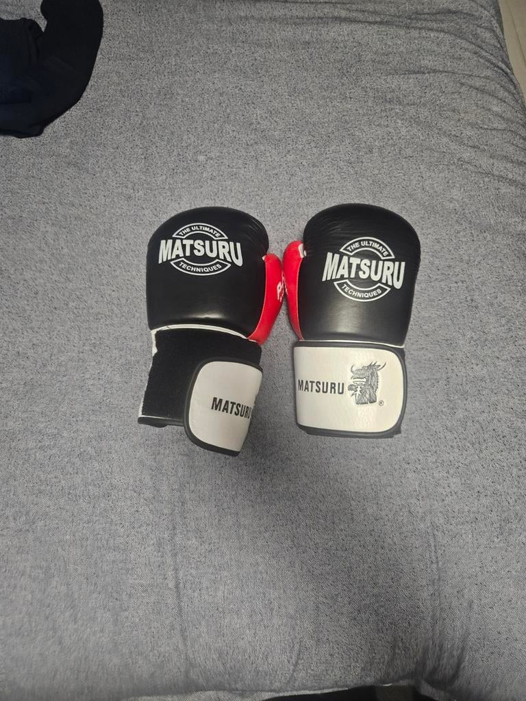 Matsuru boxing handschenenǰ 5 oz, Sport en Fitness, Ophalen of Verzenden, Bokszak