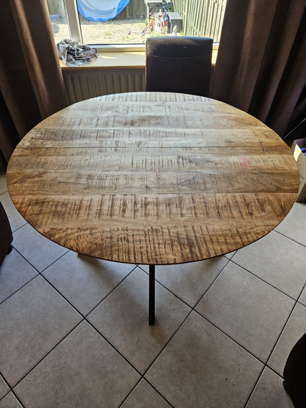 Mango houten ronde eettafel met metalen spinpoot, Huis en Inrichting, Tafels | Eettafels, Rond, Industrieel, Modern, Zo goed als nieuw