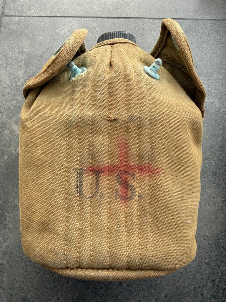 Amerikaanse canteen en fouderaal, medic, rode kruis, US, Verzamelen, Militaria | Tweede Wereldoorlog, Ophalen of Verzenden, Landmacht