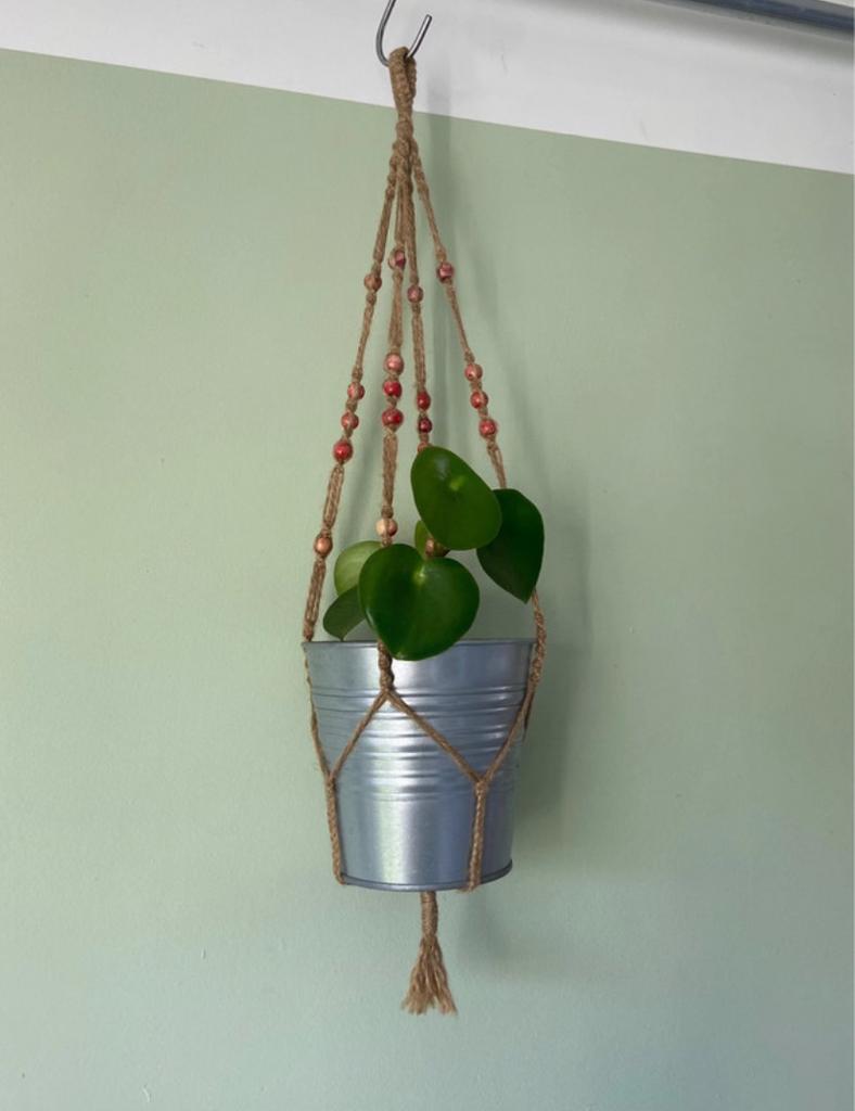Macreme plantenhanger, Ophalen of Verzenden, Zo goed als nieuw, Rond, Minder dan 30 cm