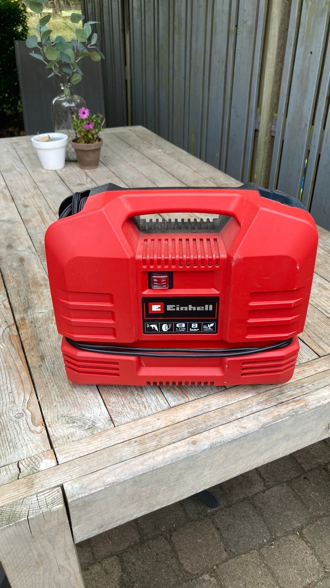 Compacte compressor 1,1kW Einhell, Doe-het-zelf en Verbouw, Ophalen, Zo goed als nieuw