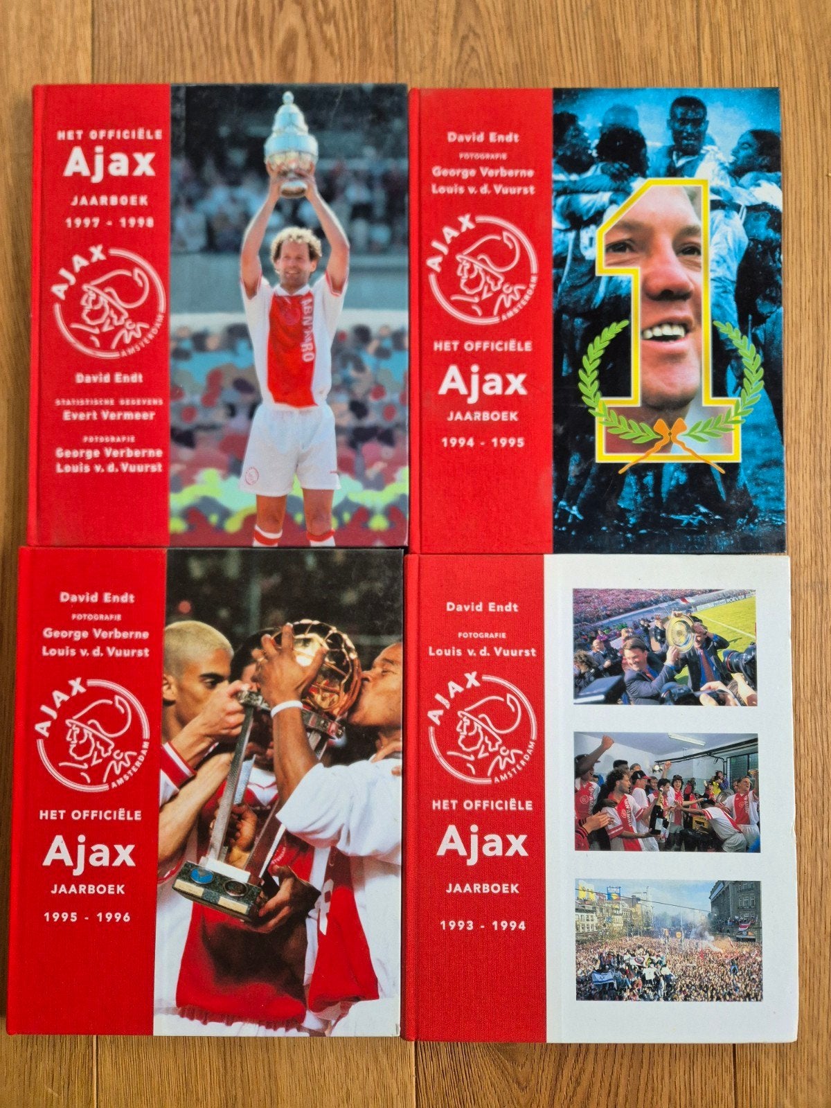 Ajax jaarboeken, Boeken, Ophalen of Verzenden, Zo goed als nieuw, Balsport