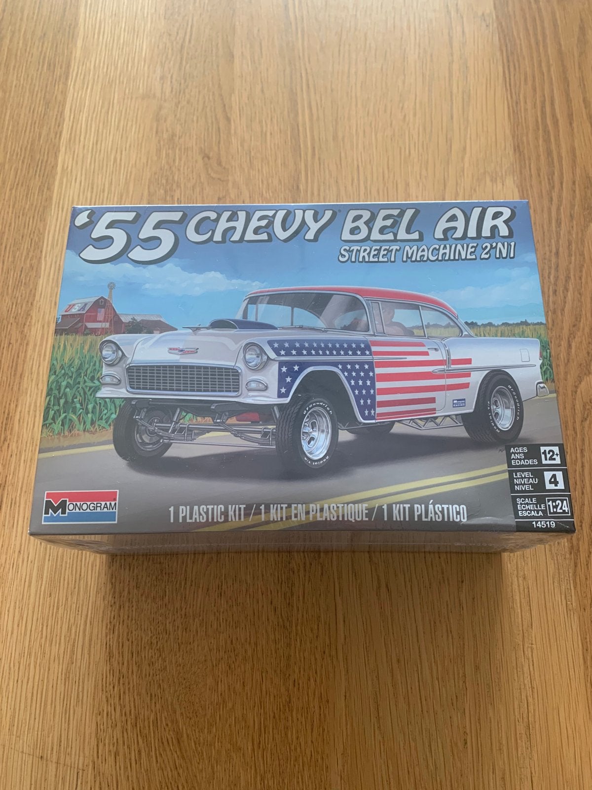 1:24 Monogram 1955 Chevrolet Bel Air 2n1 streetmachine nieuw, Auto, Groter dan 1:32, Nieuw, Ophalen of Verzenden