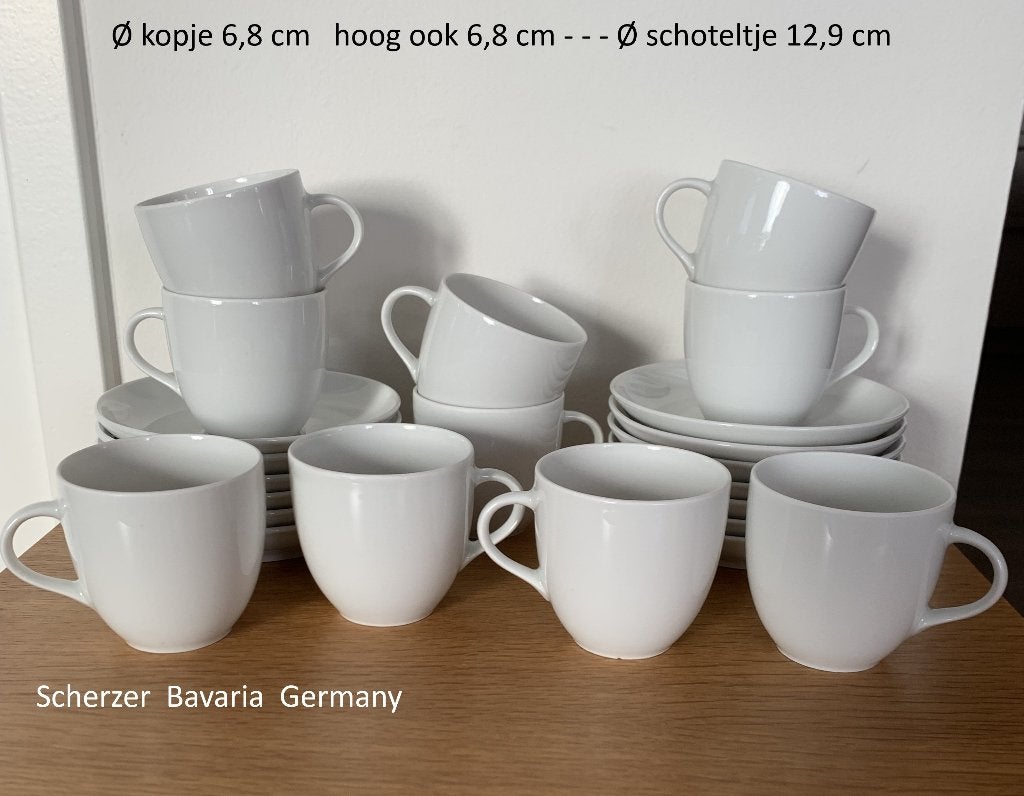 Scherzer 10 koffiekopjes + 13 schoteltjes. kop & schotel wit, Ophalen of Verzenden, Zo goed als nieuw, Overige stijlen, Kop(pen) en/of Schotel(s)