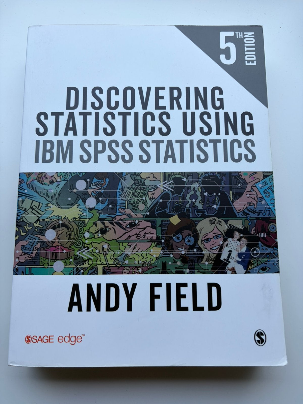 IBM SPSS statistics - Andy Field, Boeken, Studieboeken en Cursussen, Ophalen of Verzenden, Beta, Gelezen, WO