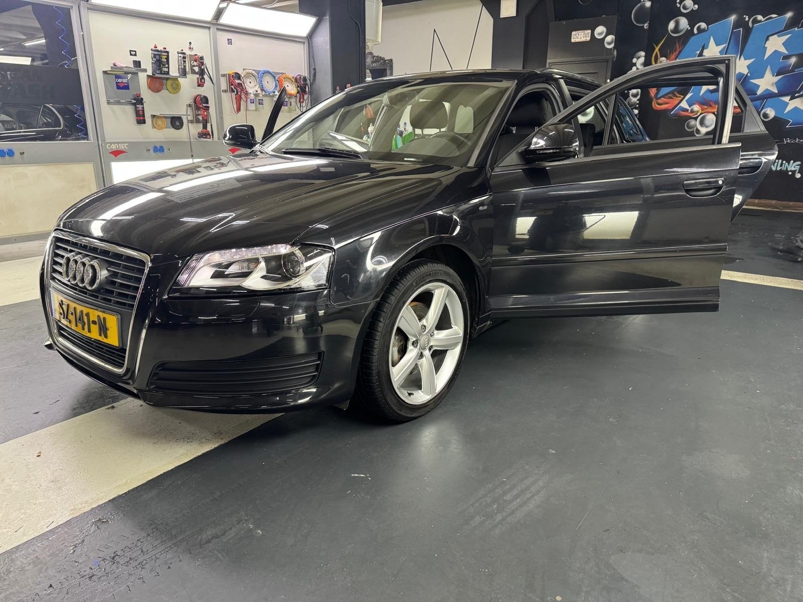 Audi A3 1.4 Tfsi 92KW Sportback S-tronic 2009 Zwart automaat, Auto's, Audi, 4 cilinders, Zwart, 1200 kg, 690 kg