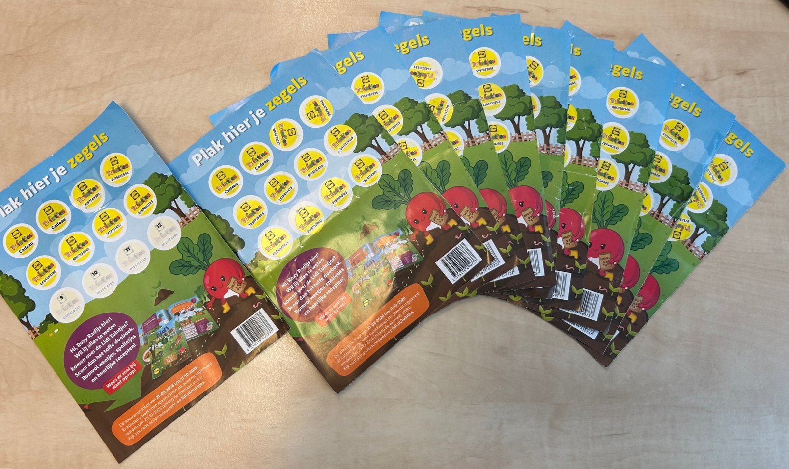 Negen volle spaarkaarten Lidl tuintjes zegels actie!, Verzamelen, Lidl, Ophalen of Verzenden