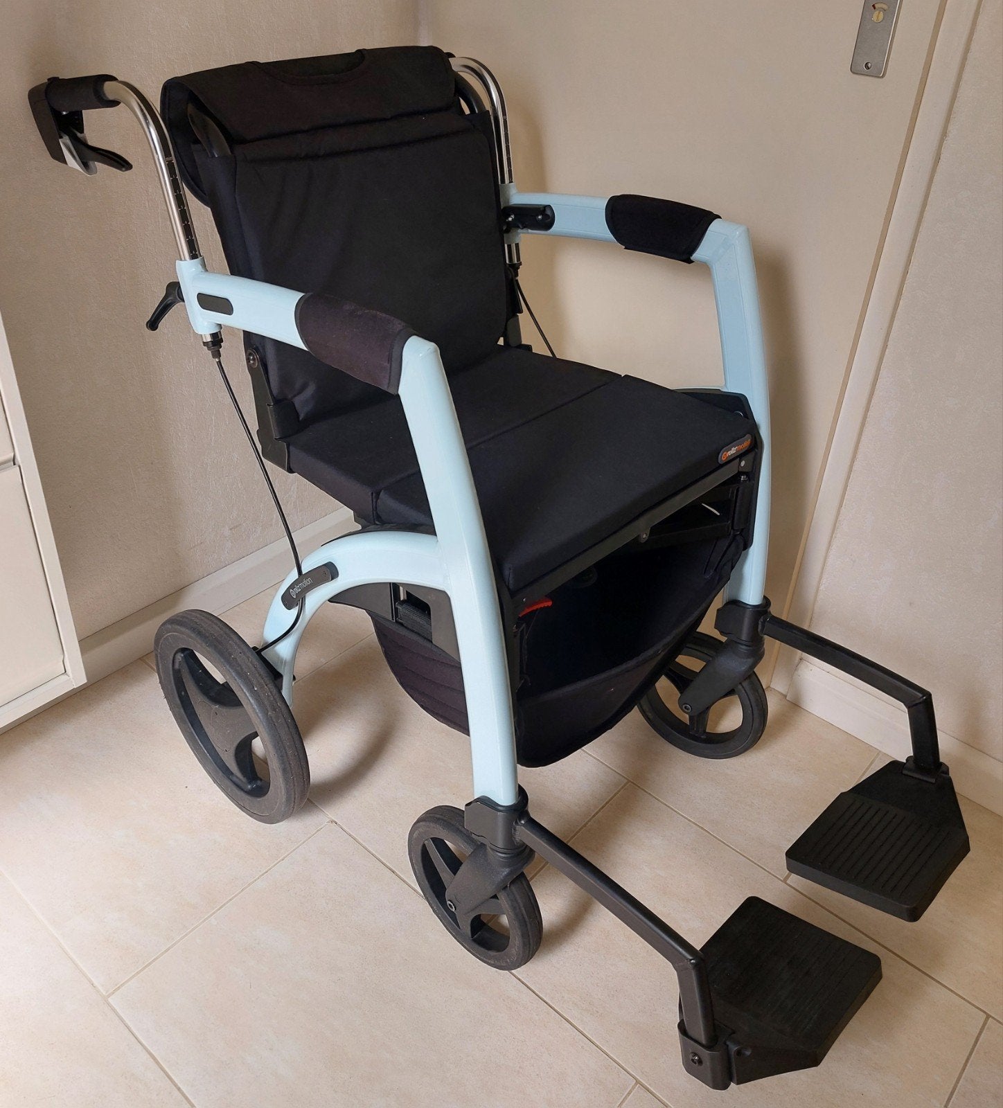 Rollz Modion rolstoel en rollator in 1, Diversen, Ophalen, Inklapbaar, Zo goed als nieuw, Duwrolstoel