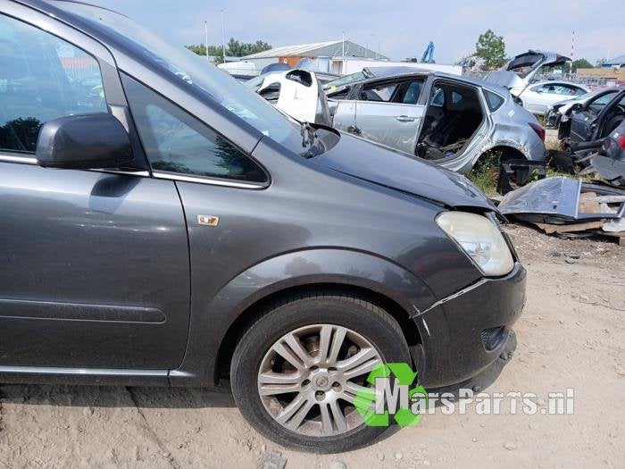 Scherm rechts-voor van een Opel Zafira, Gebruikt, -, -, Opel