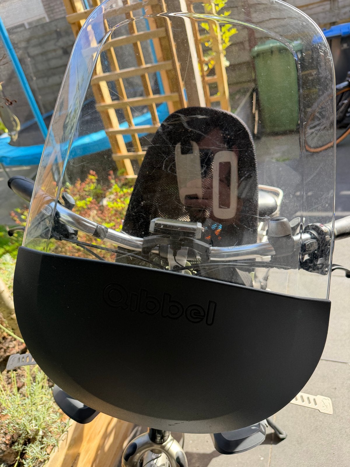 Qibbel fietsstoeltje voor met windscherm, Fietsen en Brommers, Ophalen, Voorzitje, 0 t/m 13 kg, Gebruikt