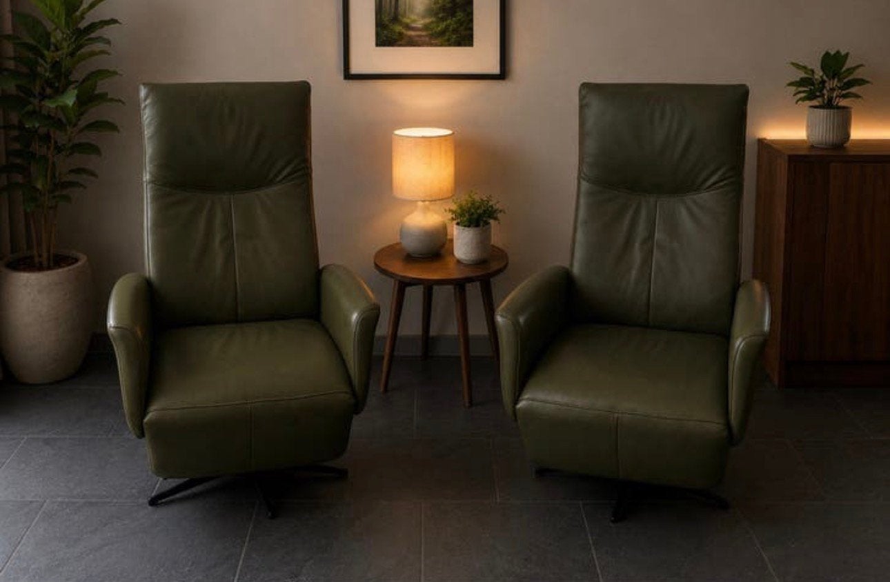 Relaxstoelen 2 stuks voor €750,-  Hjort Knudsen Echt Leder!, Ophalen of Verzenden, Zo goed als nieuw, 75 tot 100 cm