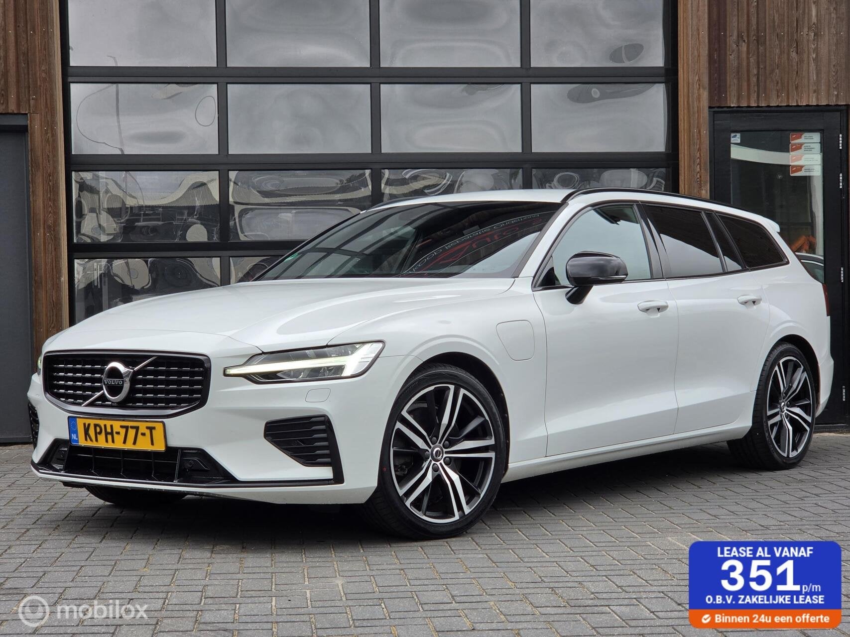 VOLVO V60 2.0 T6 RECHARGE AWD R-DESIGN ACC CAMERA TREKHAAK, Automaat, Gebruikt, 4 cilinders, Leder en Stof