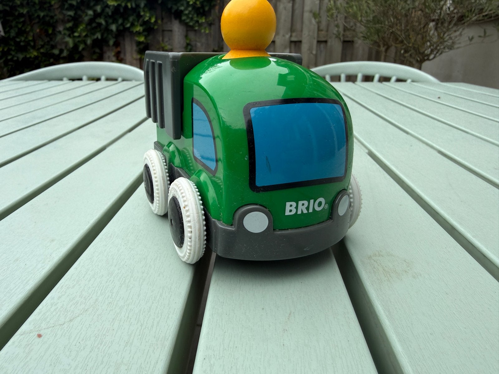 Brio speelgoed auto - Druk en rij!, Ophalen, Gebruikt
