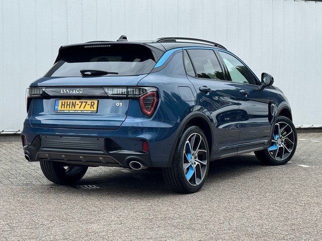 Lynk & Co 01 1.5 Hybrid 262PK met Zwarte hemel, Panoramadak, 12 maanden, Euro 6, Blauw, Leder en Stof