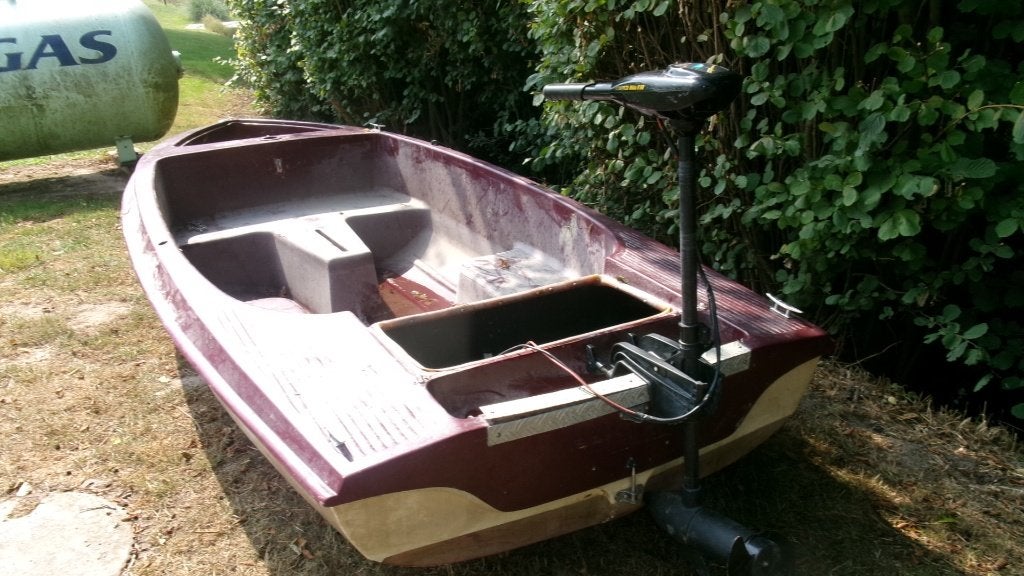 Opknapper: Polyester, visboot + Minn Kota + accu + lader, Watersport en Boten, Ophalen, Overige merken, Gebruikt, Elektrisch