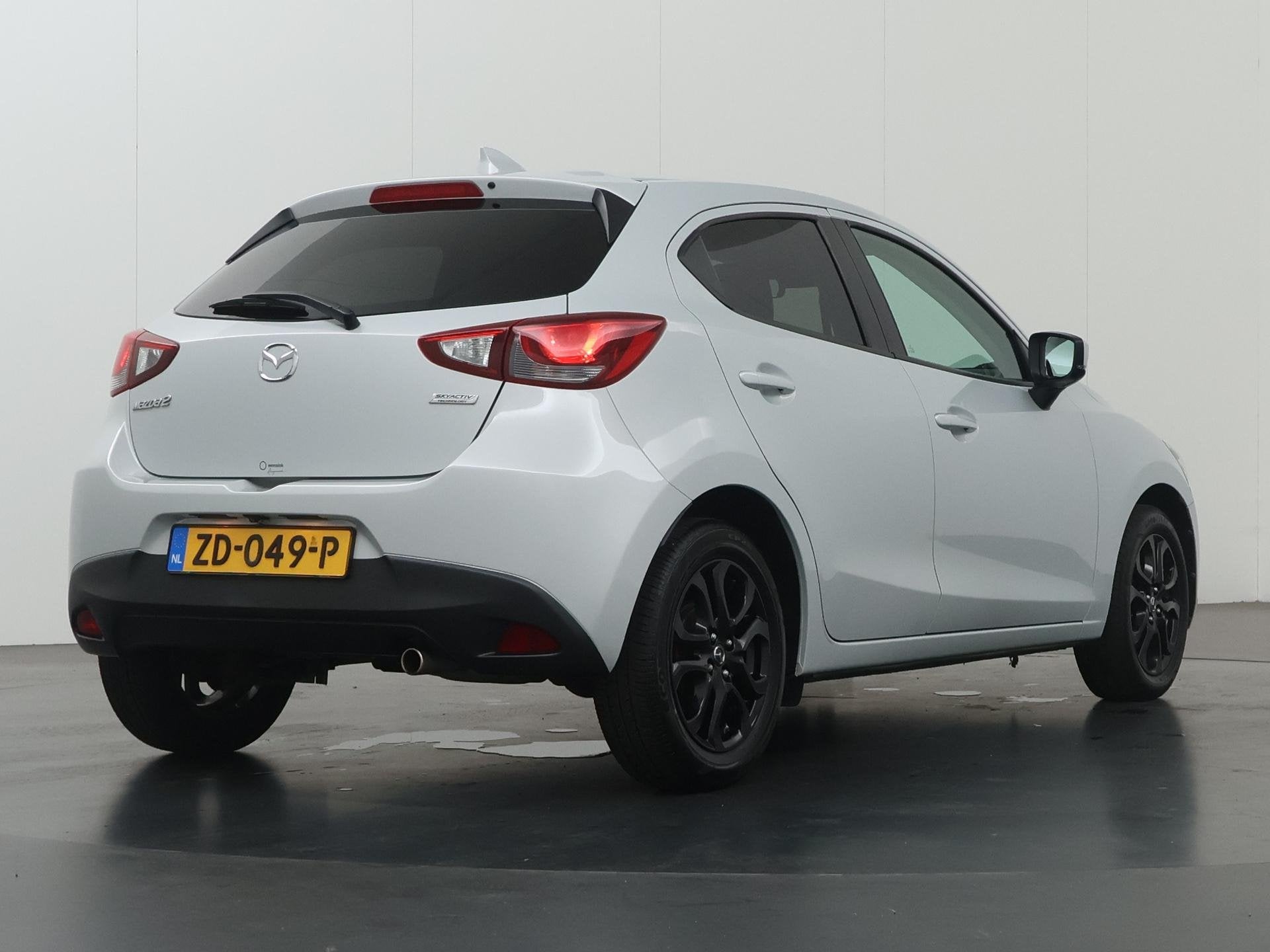 Mazda 2 1.5 Skyactiv-G Sport Selected | Navigatie | Cruise C, Auto's, Mazda, Voorwielaandrijving, Stof, Wit, Origineel Nederlands