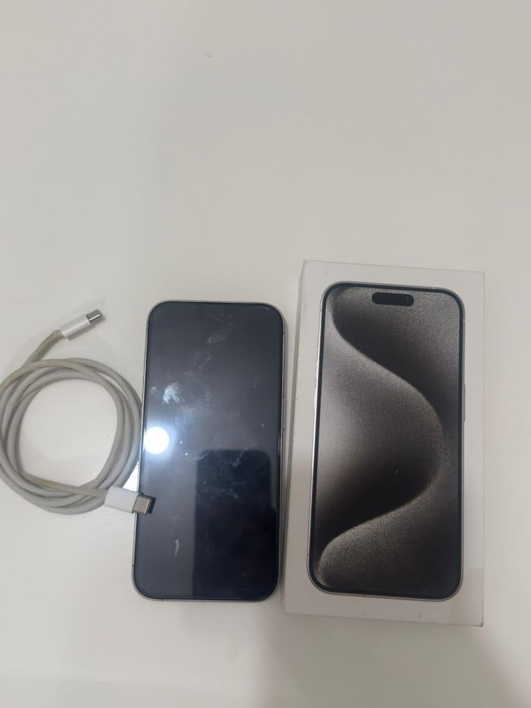 İphone 15 Pro 128GB(%98 batterij)zo goed net als nieuw, Telecommunicatie, Mobiele telefoons | Apple iPhone, Ophalen, Wit, 98 %