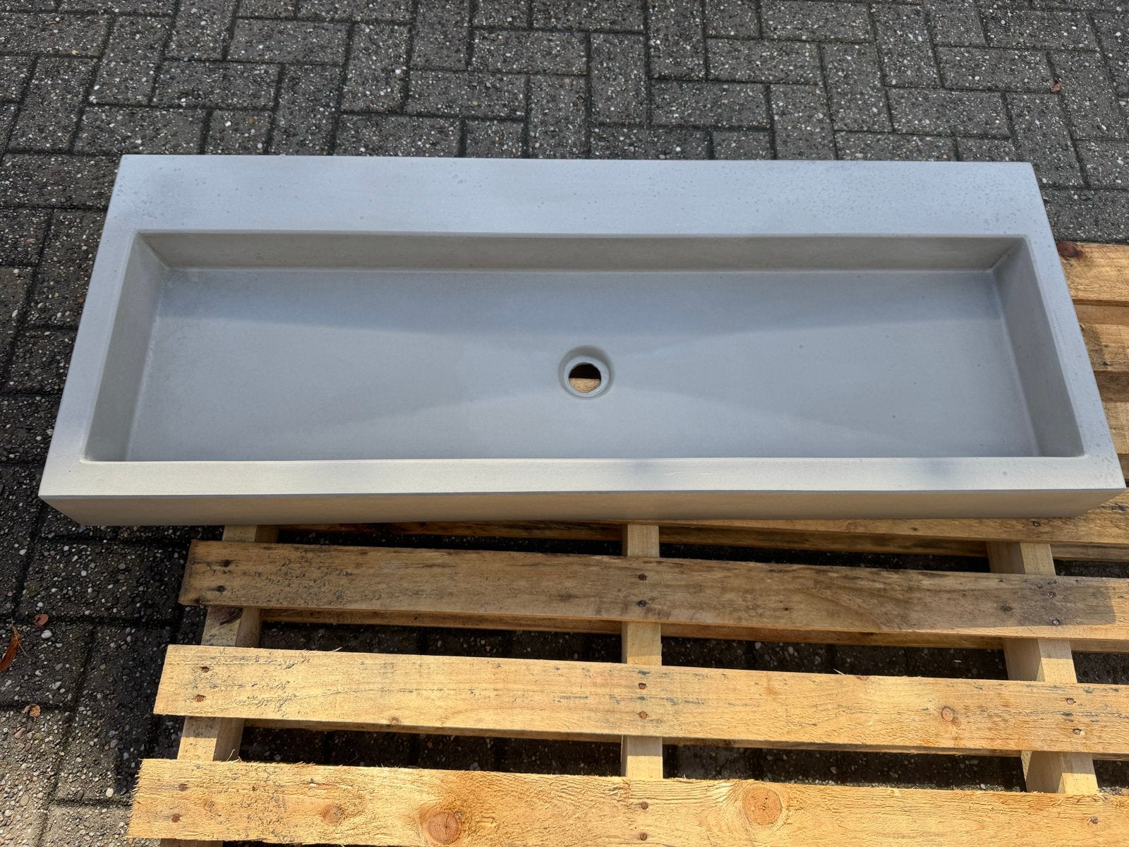 Detremmerie betonnen wastafel/tafel, nieuw! 120x46x10cm, Ophalen, Nieuw, Steen, Wastafel