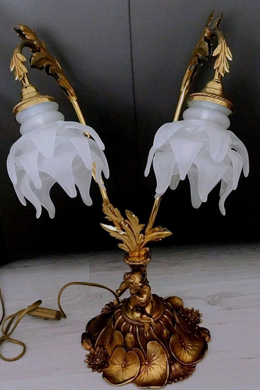 Vintage vergulde tafellamp met cherubijn en waterlelies, Ophalen of Verzenden