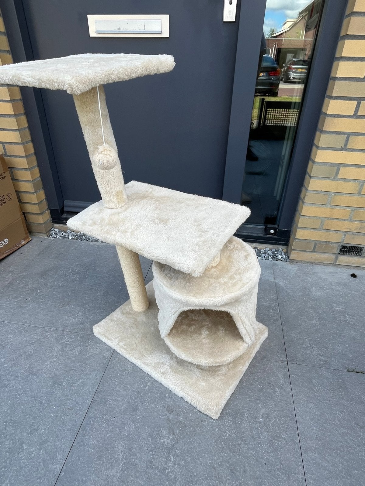 Katten klimhuis, Ophalen, Zo goed als nieuw