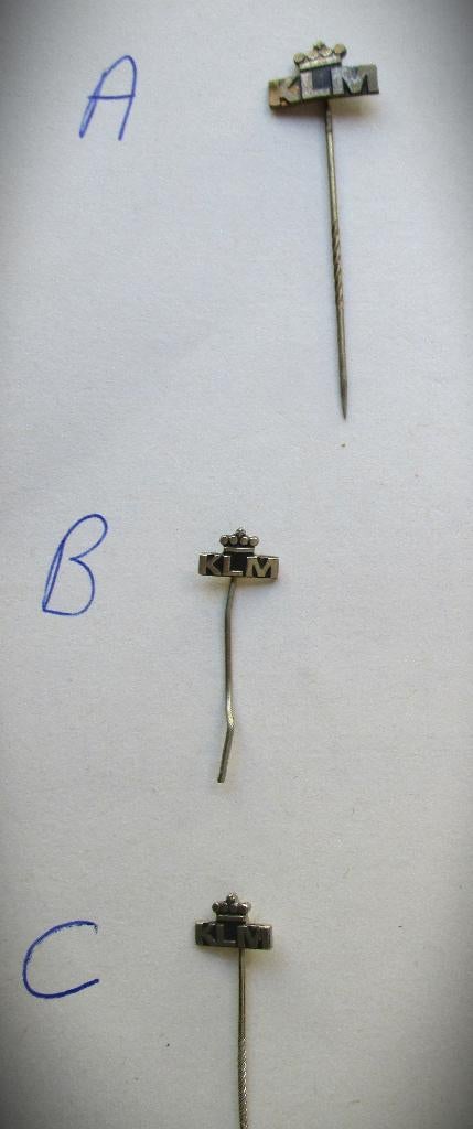 KLM Speldjes~Zilver kleur~3x Speld~Koninklijke Luchtvaart Mi, Ophalen of Verzenden, Gebruikt, Overige typen