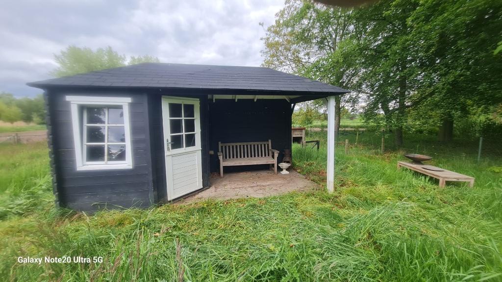 Modern Tuinhuisje| Luxe Uitvoering | Zeer net | Zelfafbreken, Ophalen, 200 tot 400 cm, 250 tot 500 cm, Zo goed als nieuw