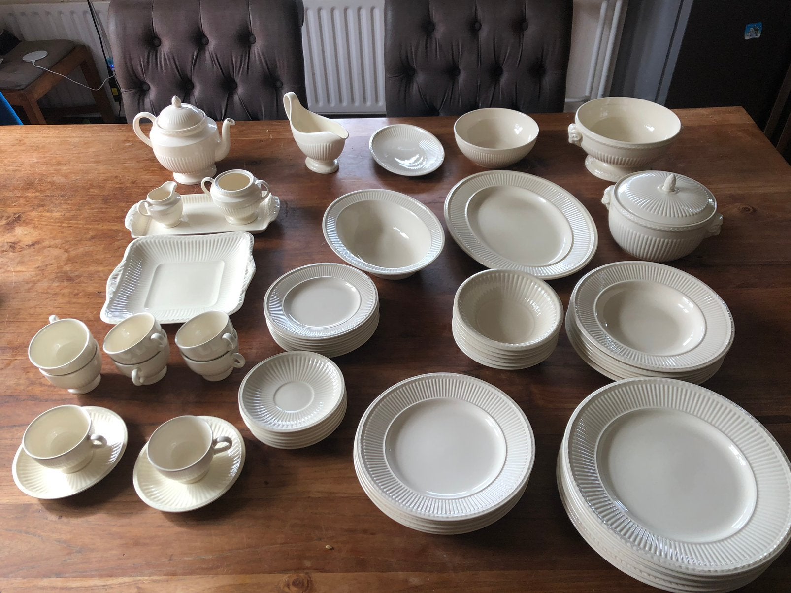 Wedgwood edme servies 6 persoons uitgebreid, Ophalen of Verzenden, Zo goed als nieuw, Aardewerk, Compleet servies