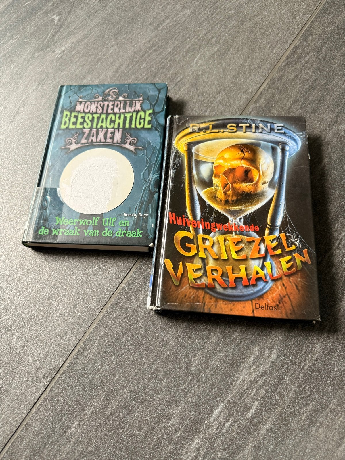 Griezelverhalen & Monsterlijk Beestachtige Zaken Boeken, Ophalen, Gelezen
