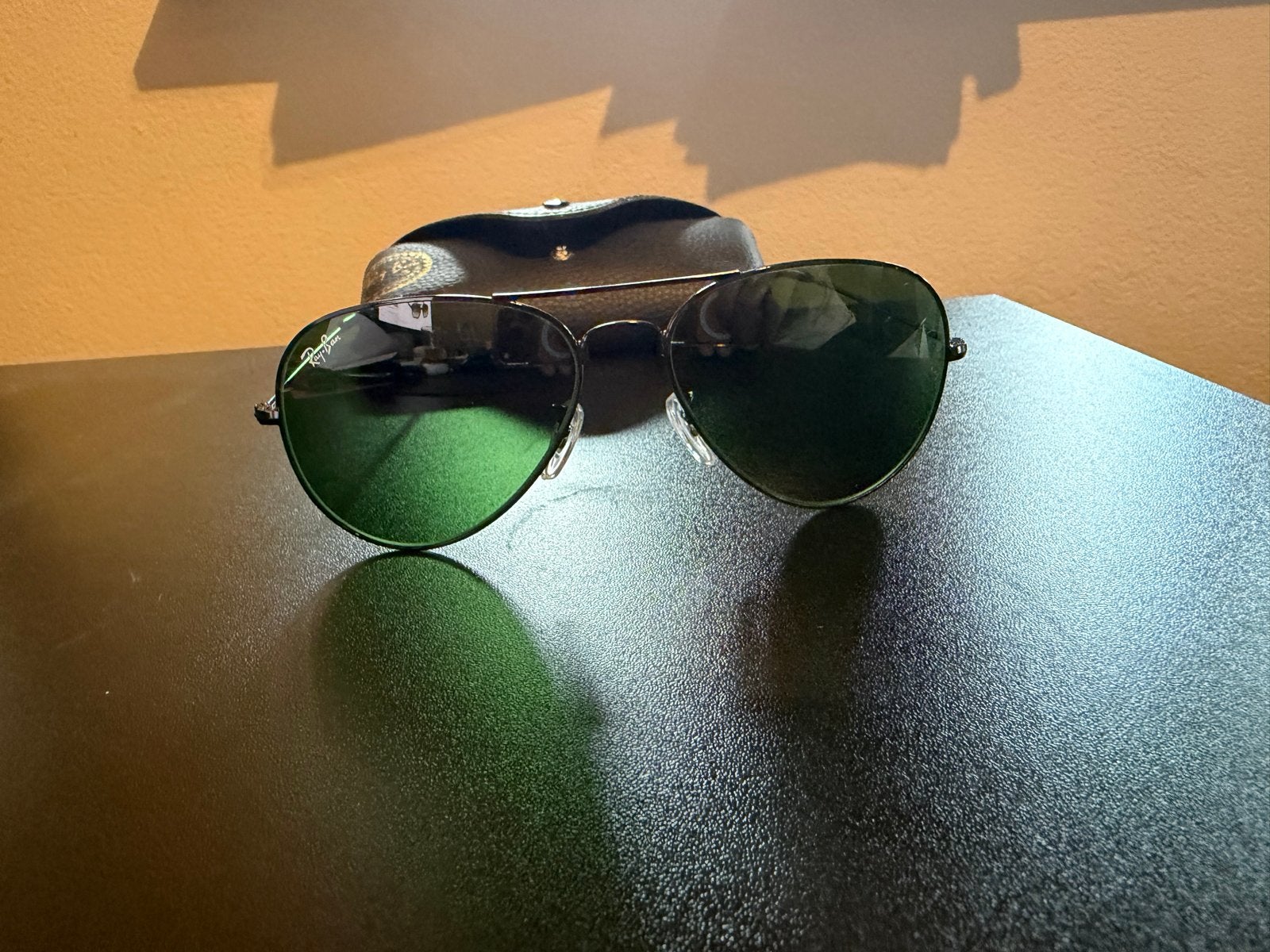 Ray-Ban Aviator Zonnebril - Zo goed als nieuw, Zonnebril, Zwart, Ophalen of Verzenden, Zo goed als nieuw