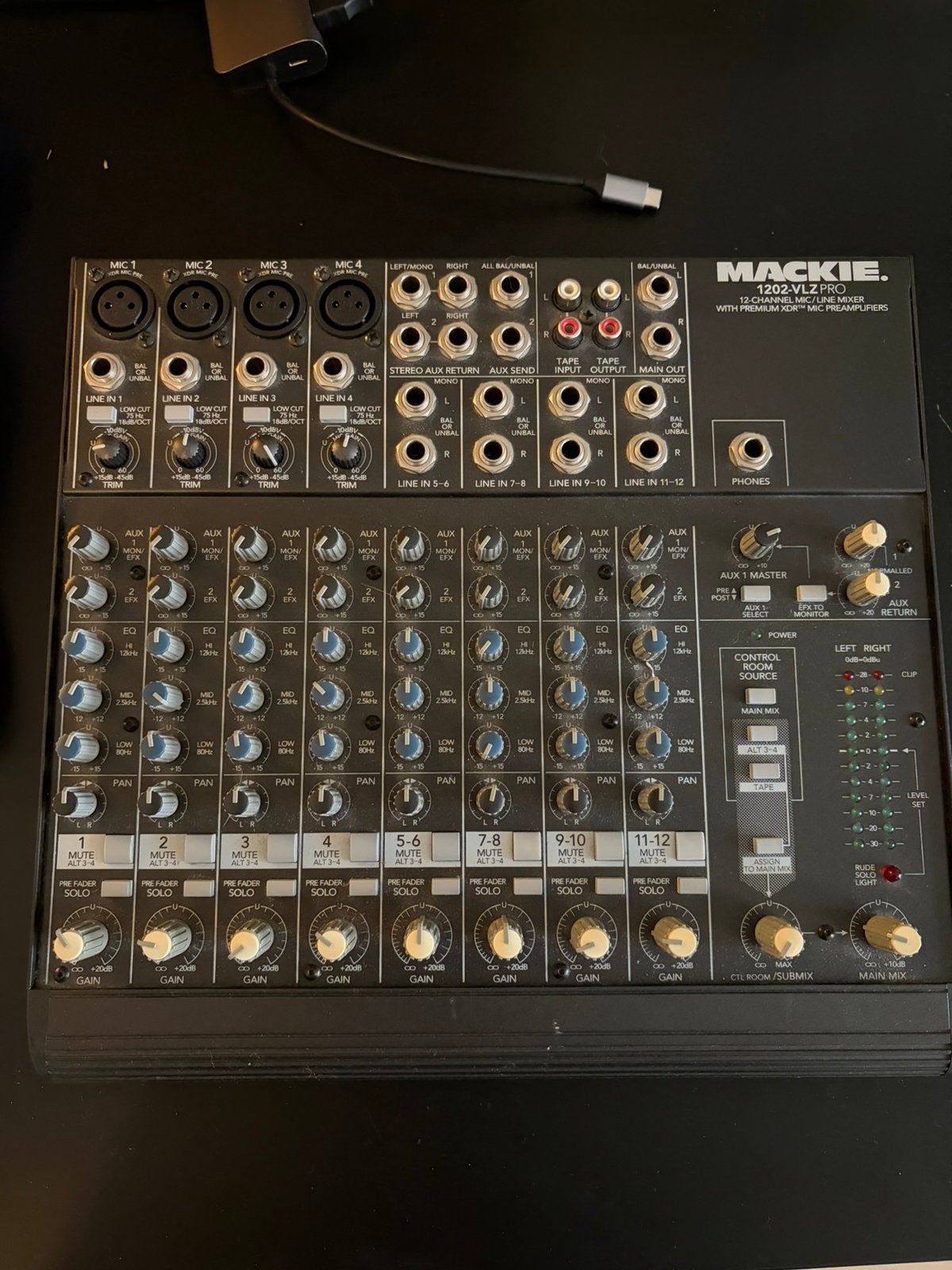 Mackie VLZ 1202, Muziek en Instrumenten, Ophalen of Verzenden, Zo goed als nieuw