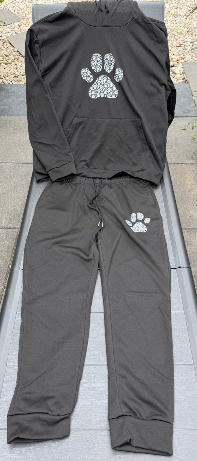 Comfortabel huispak met hondenpootjes print, Maat 38/40 (M), Zwart, Nieuw, Ophalen of Verzenden