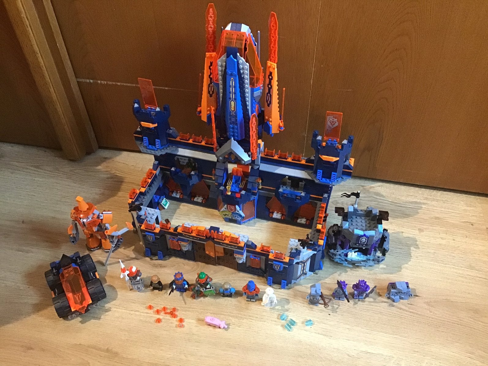 Lego Nexo Knights 70357, Overige thema's, Lego, Ophalen of Verzenden, Zo goed als nieuw