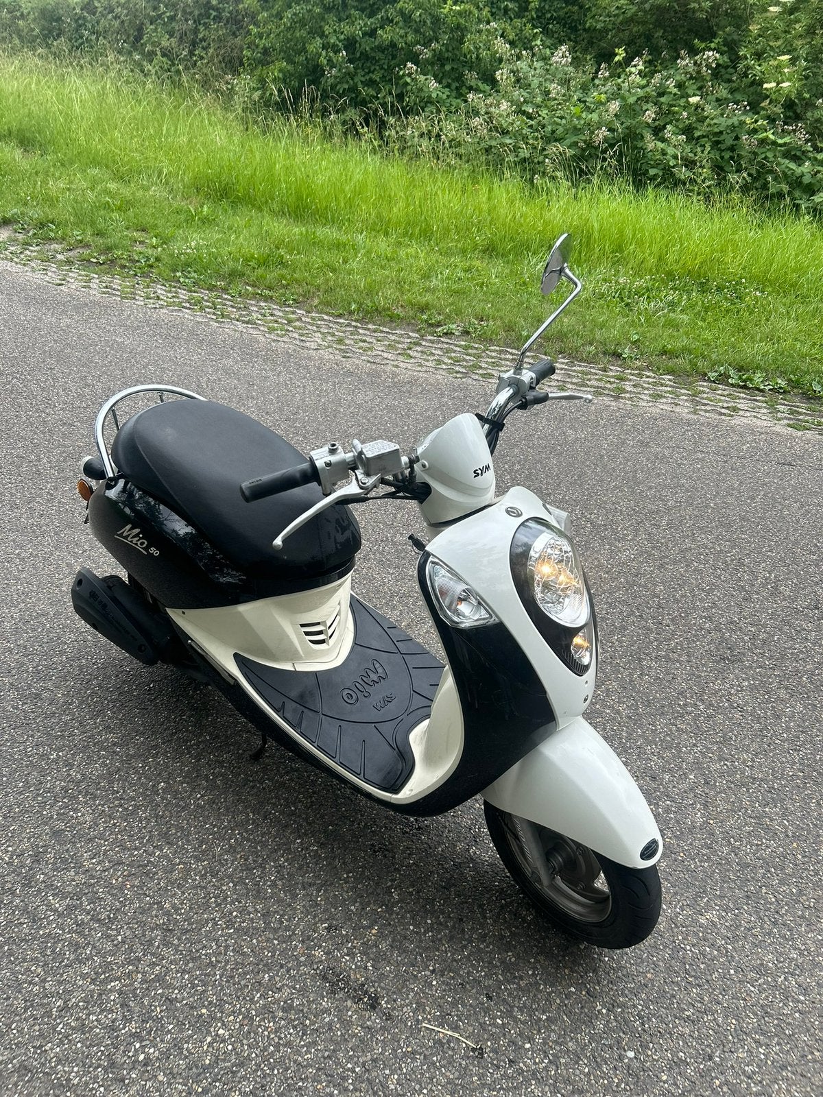 Sym mio 50 snor, Fietsen en Brommers, Ophalen, SYM, Zo goed als nieuw, Benzine