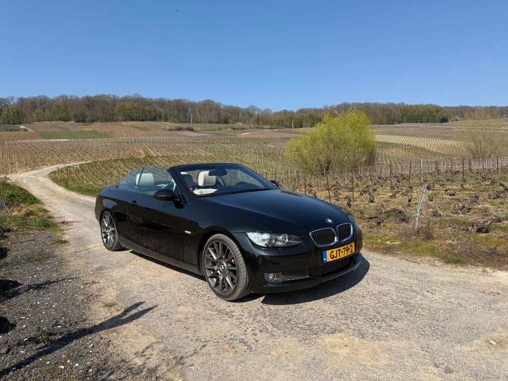 BMW 3-Serie 3.0 I 335i e92 cabrio volledig individuel, Automaat, Achterwielaandrijving, Cabriolet, 4 stoelen