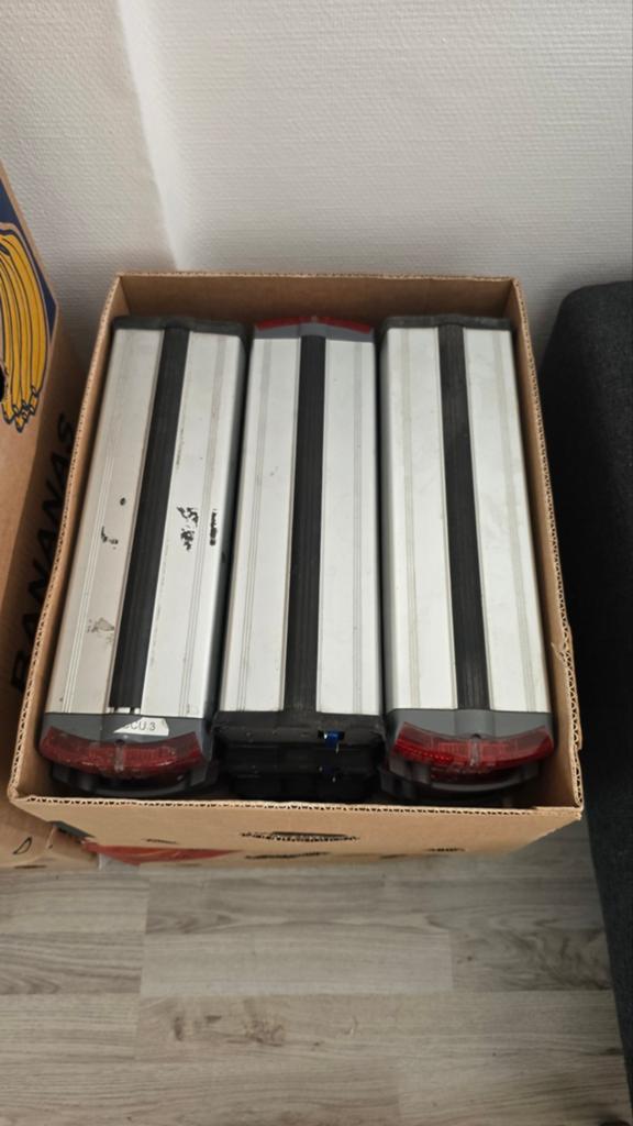 RIH B. elektrische fiets accu's (waarschijnlijk defect), Ophalen, Gebruikt