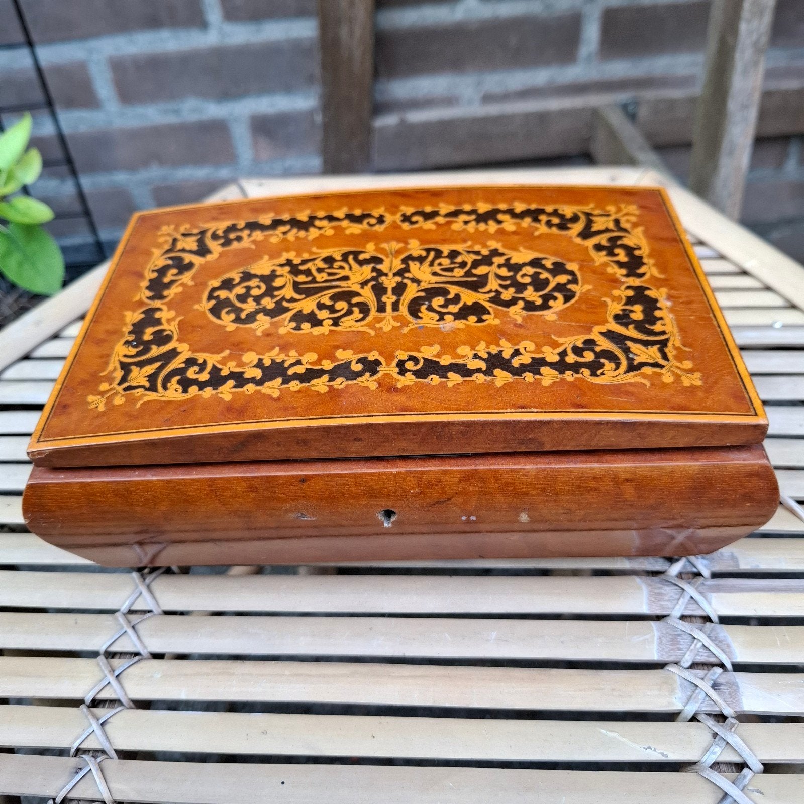 Vintage Speeldoosje met Inlegwerk - Speelt 'Marina', Antiek en Kunst, Ophalen of Verzenden