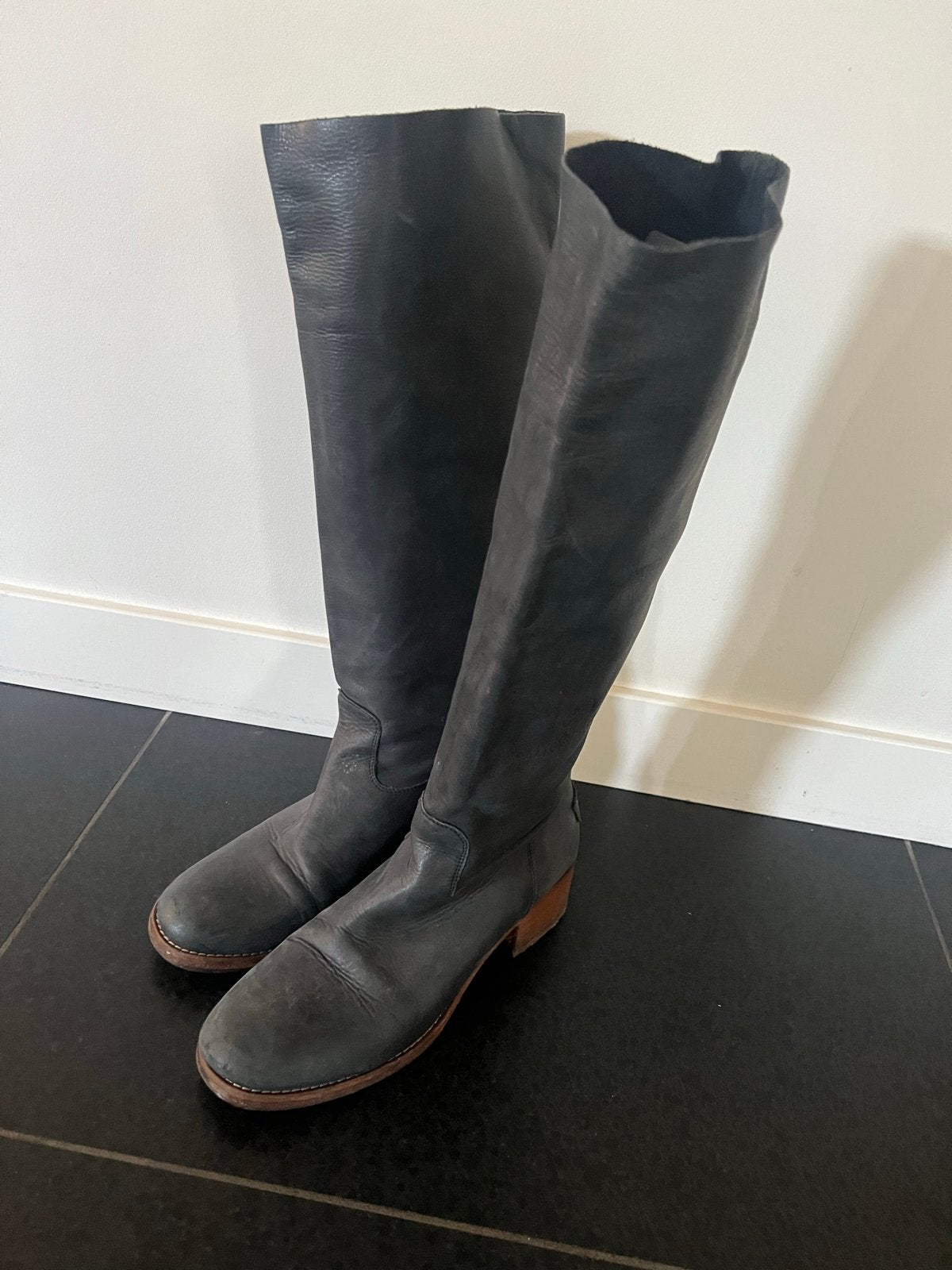 Shabbies Amsterdam Leren Laarzen Maat 40, Kleding | Dames, Schoenen, Hoge laarzen, Blauw, Ophalen of Verzenden, Gedragen