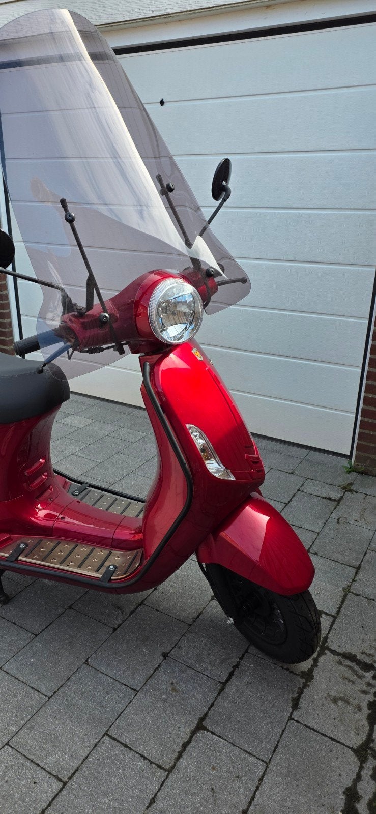 La Souris Sourini Special Edition Bordeaux Rood 45 km/h., Fietsen en Brommers, Snorfietsen en Snorscooters, Zo goed als nieuw