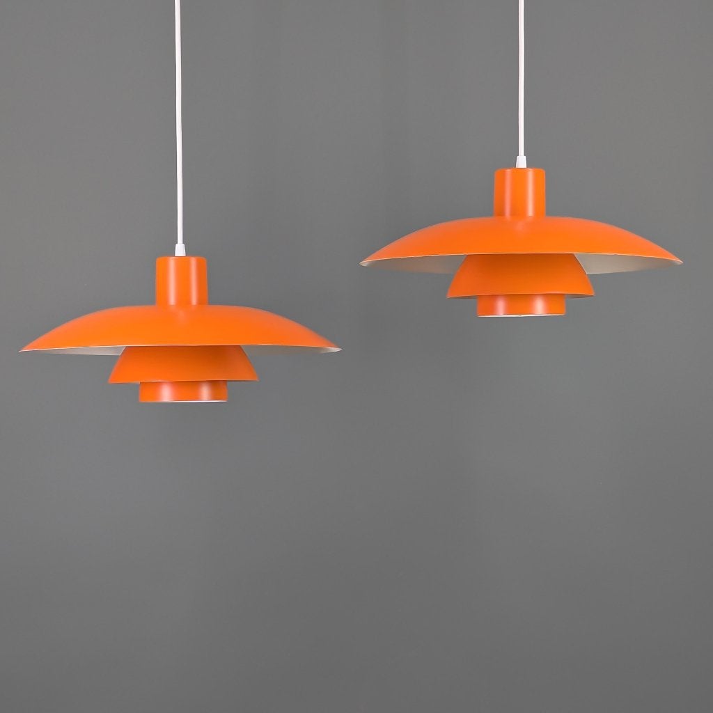 Set van 2 Louis Poulsen PH 4/3 hanglampen – oranje – Ø40 cm, Huis en Inrichting, Lampen | Hanglampen, Mid century modern, Zo goed als nieuw