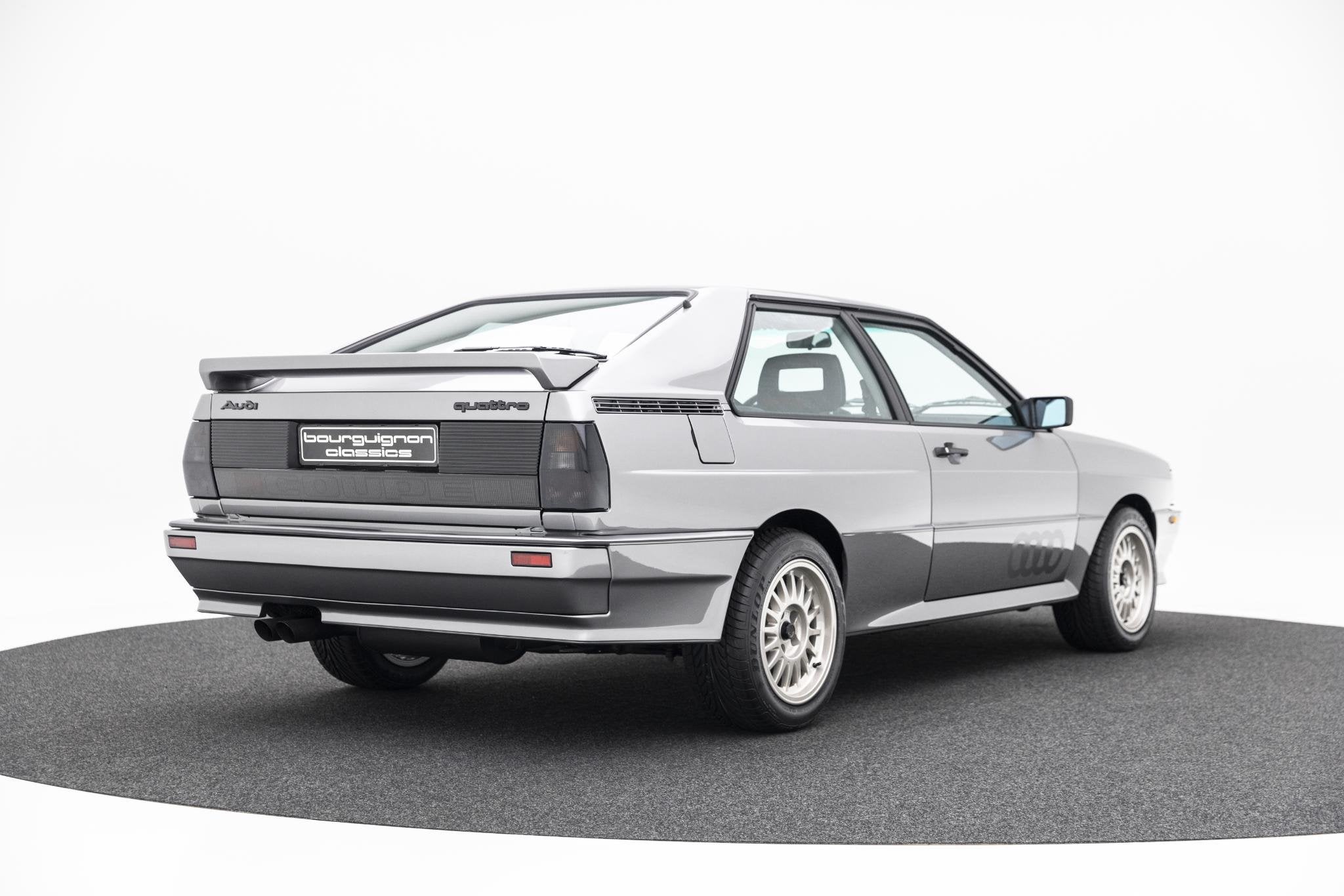Audi quattro 2.2 200 Pk | Airco | Digitaal Dashboard | 80.76, Stof, Gebruikt, 4 stoelen, Bedrijf