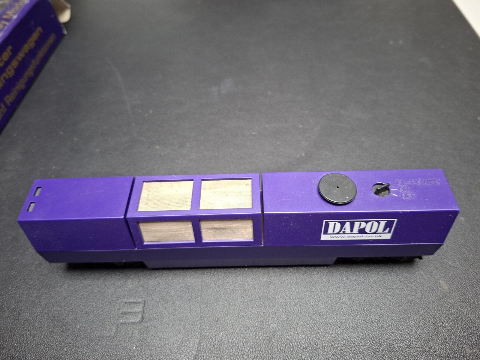 Dapol Gemotoriseerde Railreiniger - Paars, Hobby en Vrije tijd, Modeltreinen | H0, Overige merken, Wisselstroom, Wagon, Ophalen of Verzenden