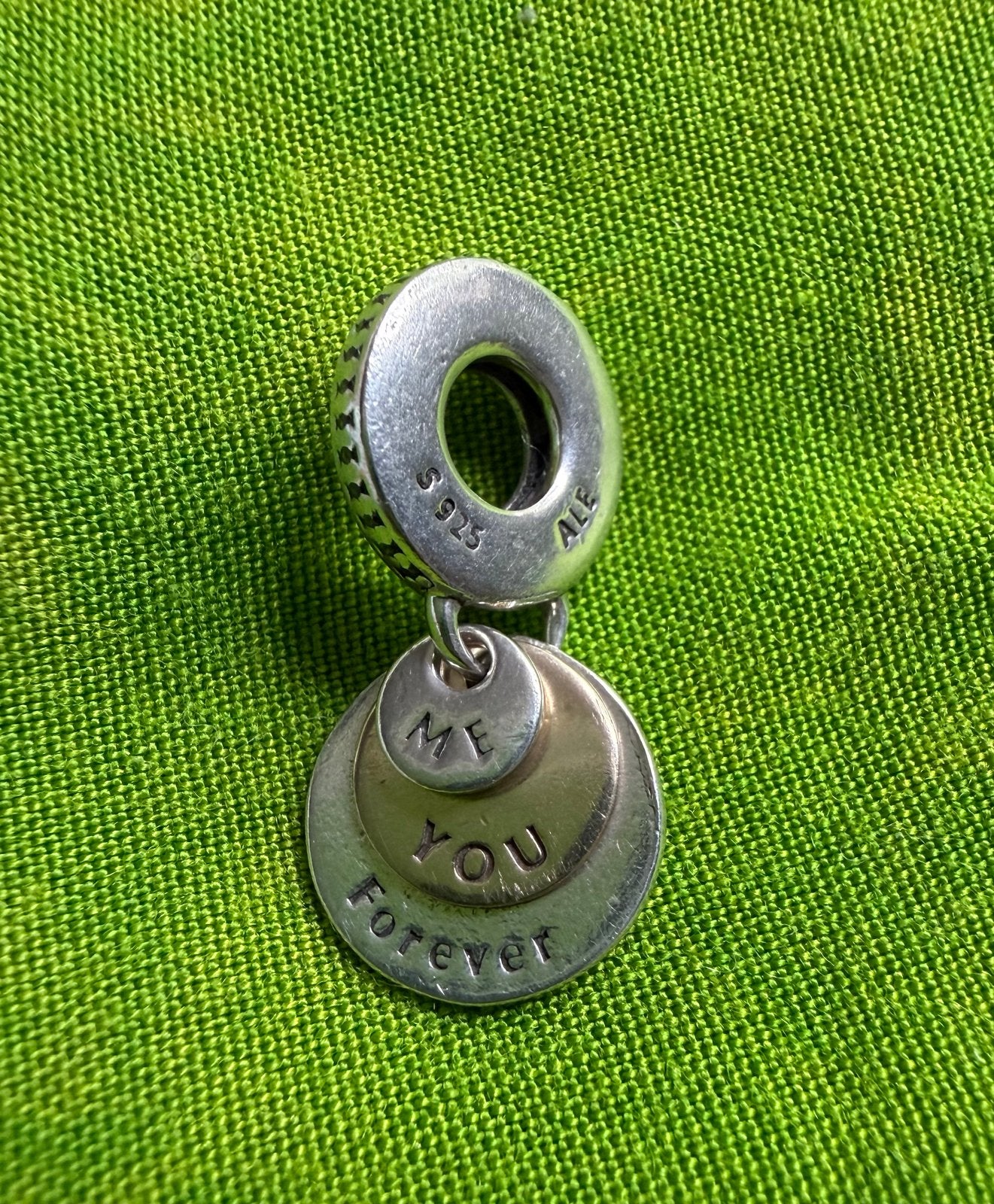 Pandora origineel bedel met goud detail S925, Gebruikt, Pandora, Ophalen of Verzenden, 1 bedel