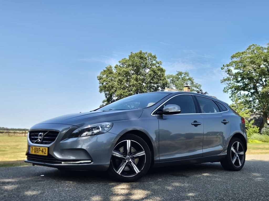 Volvo V40 2.0 D4 Momentum Bns (bj 2014), Auto's, Volvo, Voorwielaandrijving, Euro 5, Gebruikt, 4 cilinders