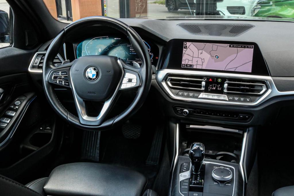 BMW 3-serie Touring 330e xDrive - TREKHAAK - 360 CAMERA - DE, Auto's, BMW, 1998 cc, Gebruikt, Huisgarantie, 4 cilinders