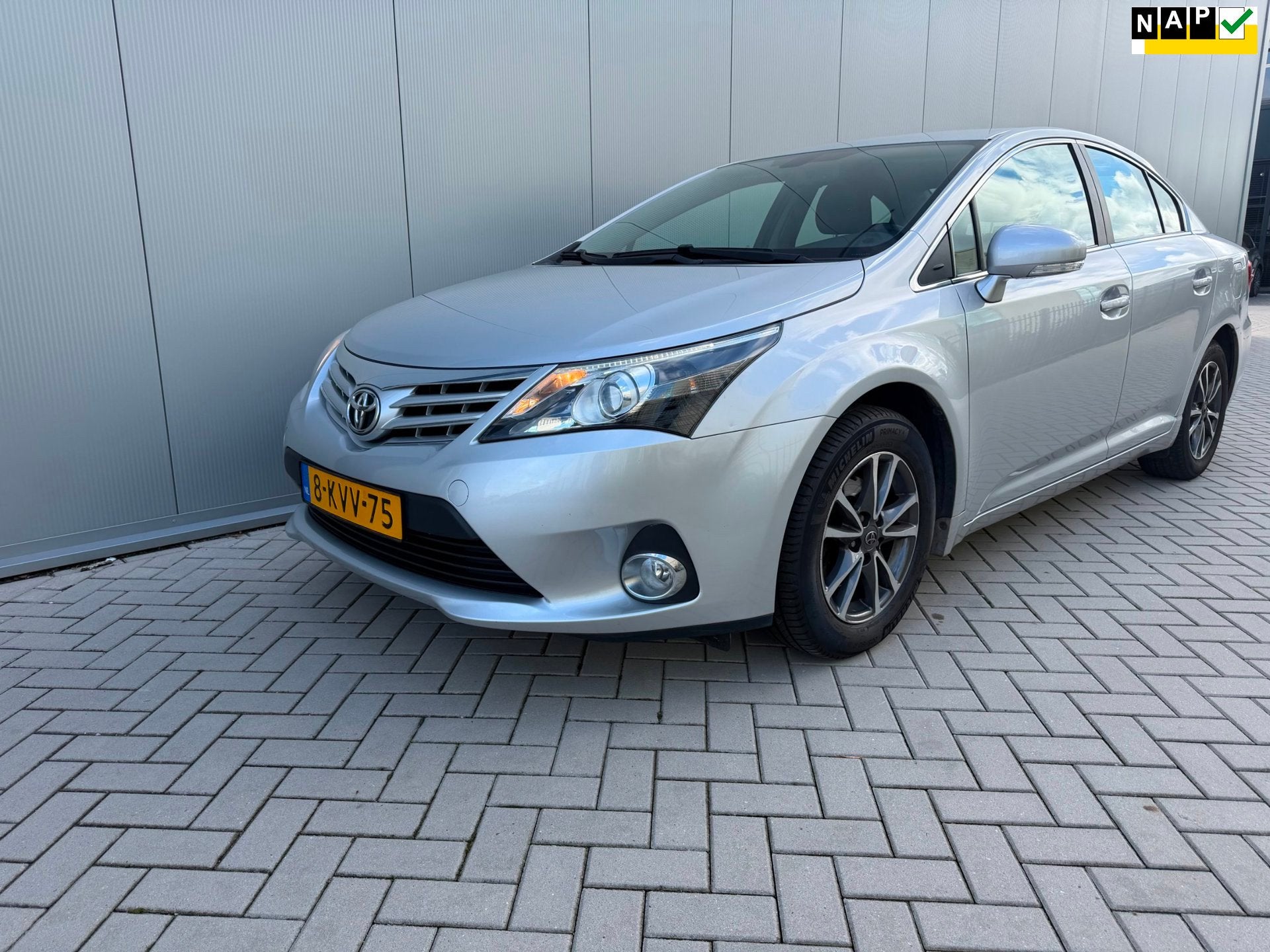 Toyota Avensis 1.8 VVTi Business, Auto's, Voorwielaandrijving, Euro 5, Automatische klimaatregeling, Origineel Nederlands