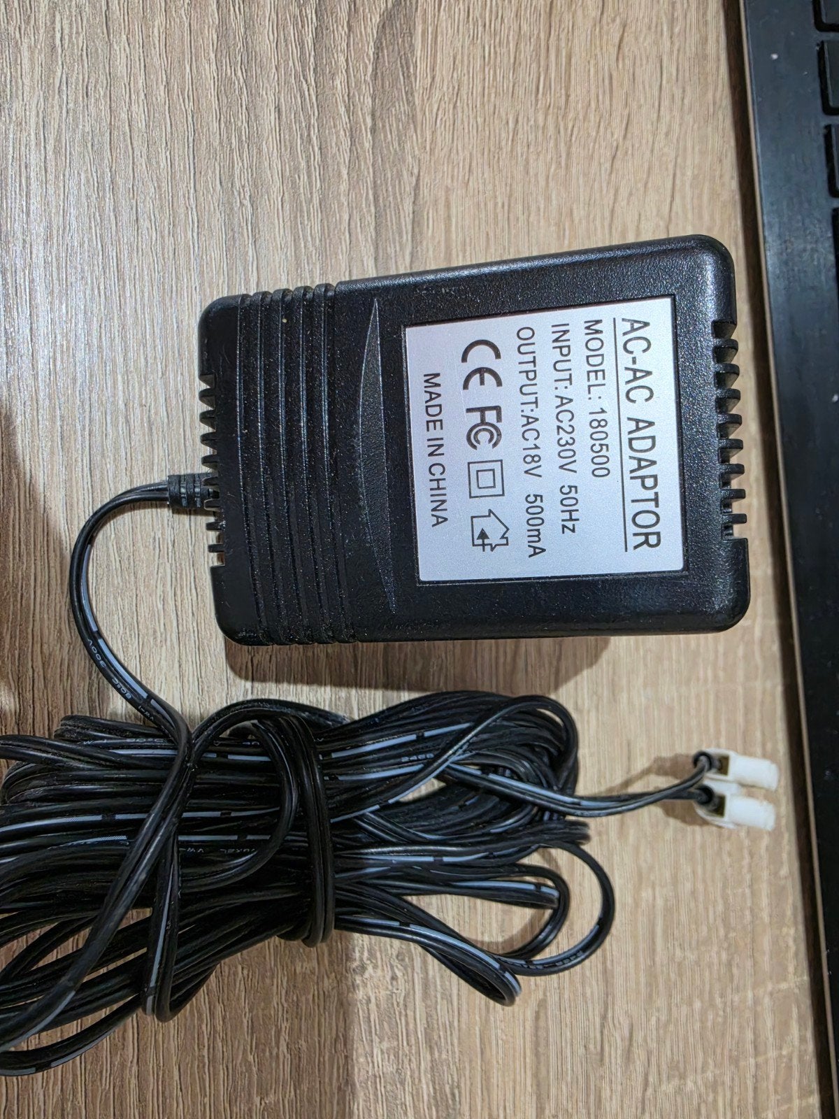 AC-AC Adapter, Verzenden