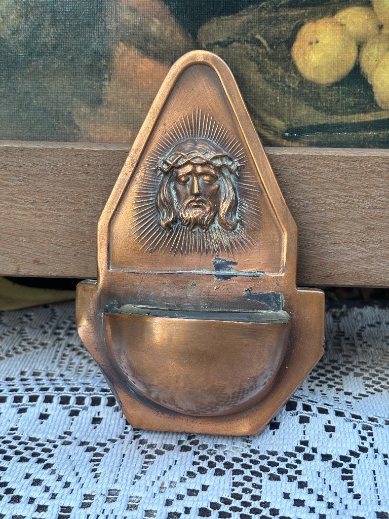 Vintage wijwaterbakje religie Jezus koperkleurig, Ophalen of Verzenden