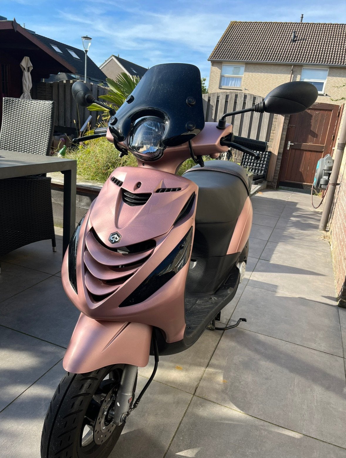 Piaggio Zip SP Rose Goud 2023 - 45 km/u, Fietsen en Brommers, Ophalen, Maximaal 45 km/u, Zip, Zo goed als nieuw